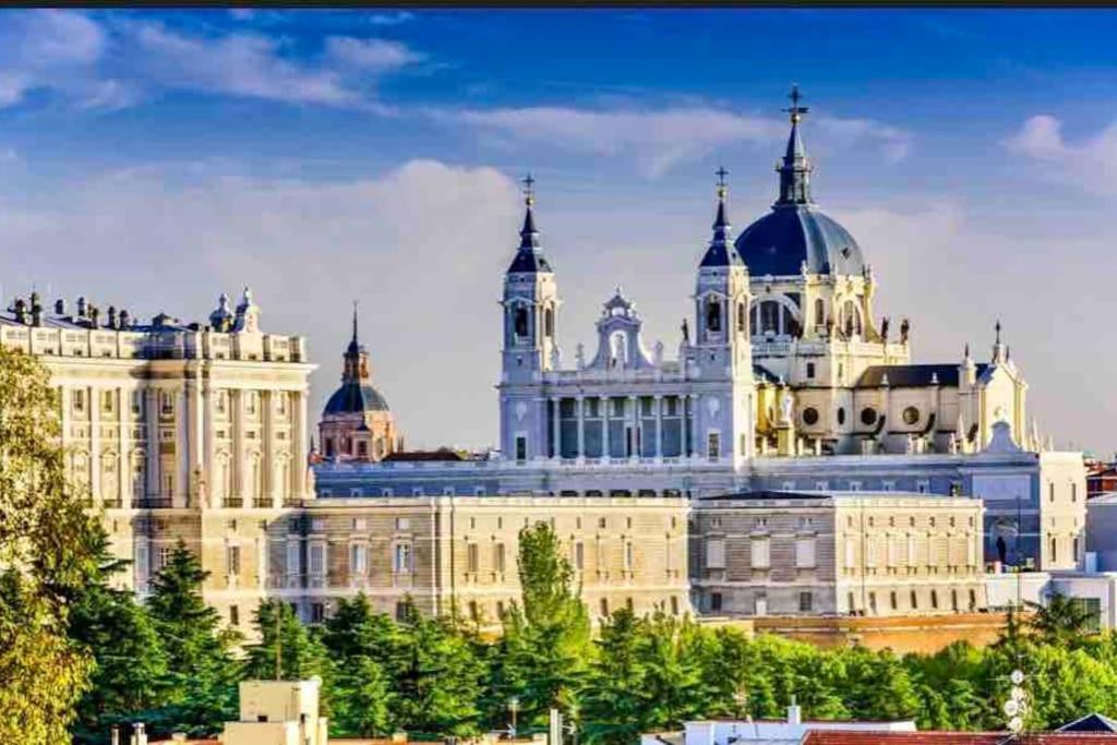 El Apartamento En Opera Palacio Real มาดริด ภายนอก รูปภาพ